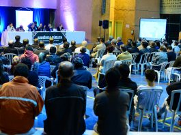 Moradores da região do Aventureiro assistem à primeira audiência pública da LOT