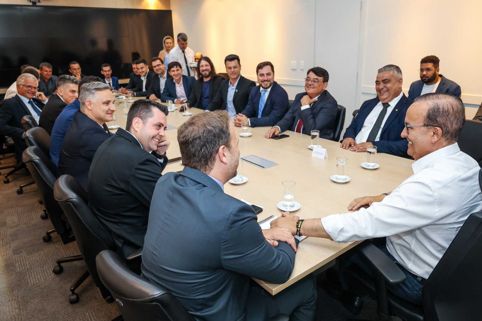 Reunião dos vereadores com o governador Jorginho Mello